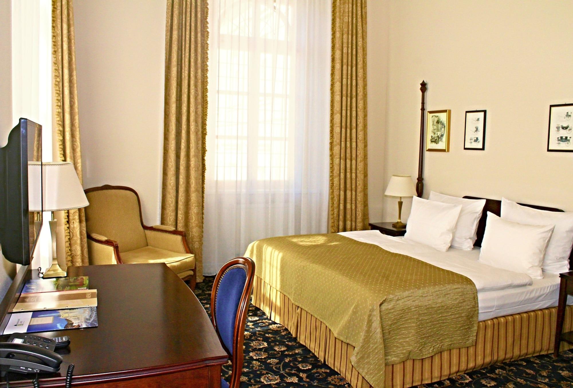 Gourmet Hotel Villa Patriot Mariánské Lázně Exteriör bild