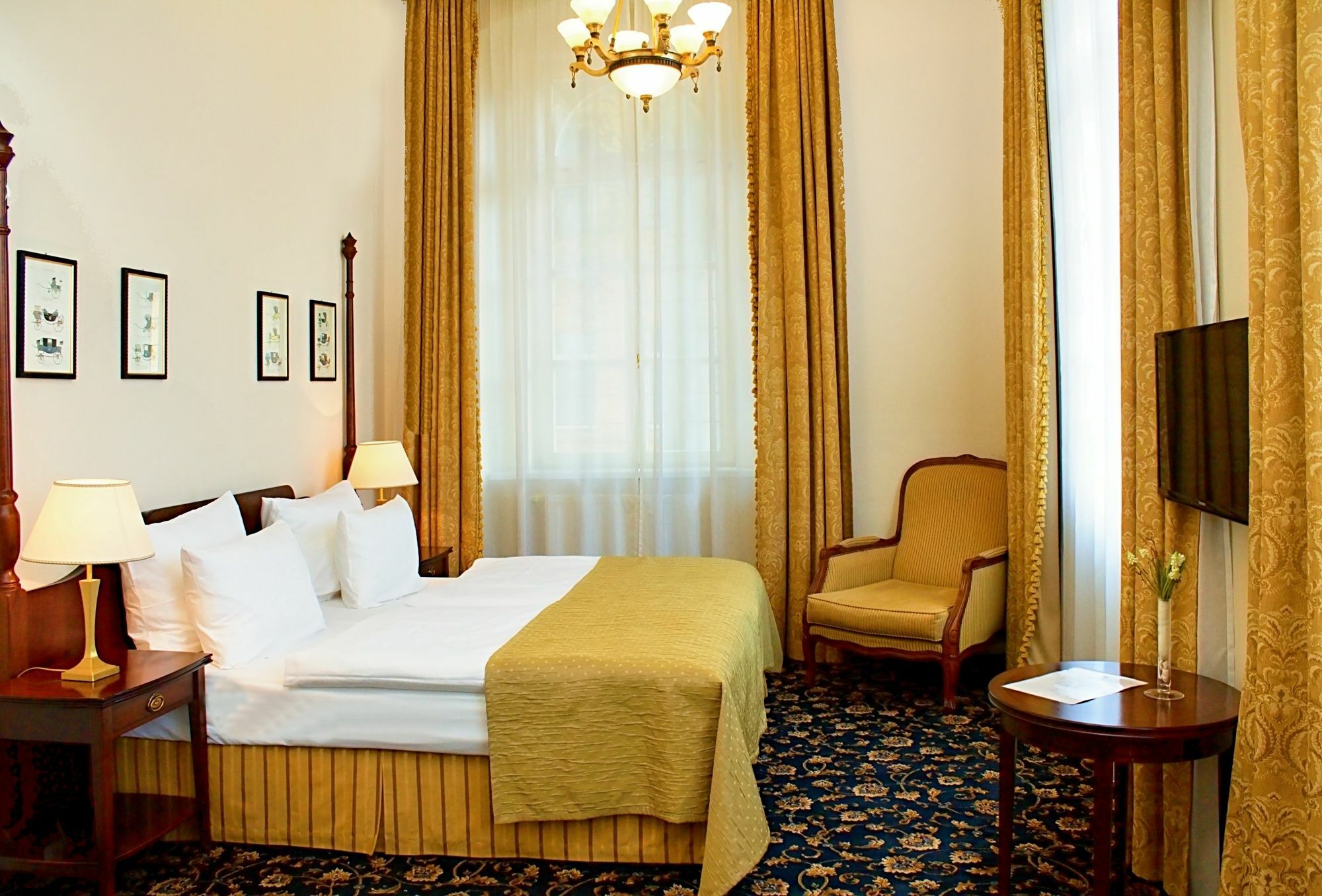 Gourmet Hotel Villa Patriot Mariánské Lázně Exteriör bild